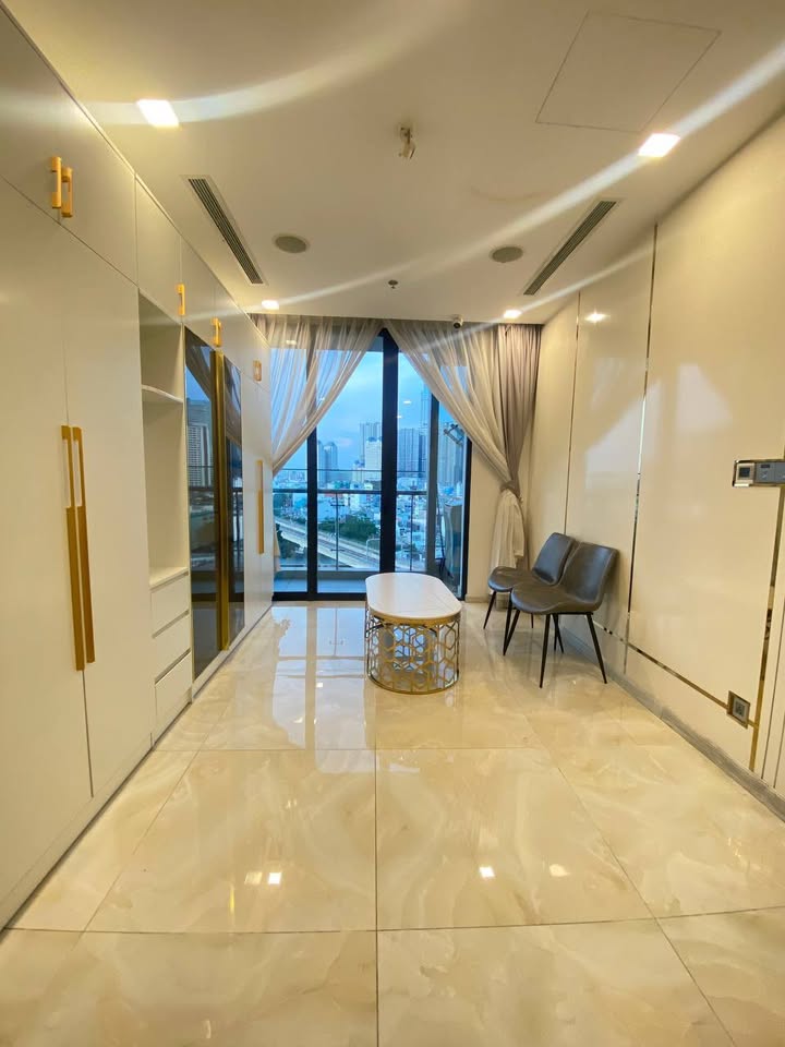 Căn hộ Vinhomes Golden River Q1 49m² 22 triệu - View đẹp
