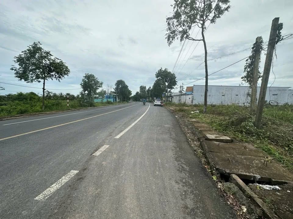 Đất Mặt Tiền Nam Sông Hậu, Sóc Trăng - 37m Ngang, Giá Tốt