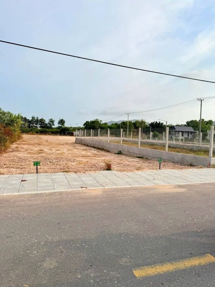 Đất nền Long Mỹ Hậu Giang 150m² - Sổ đỏ thổ cư, gần Hồ Bút Thiền