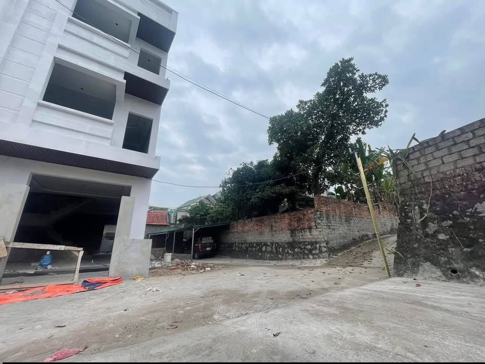 Bán gấp nhà góc 3 mặt thoáng Hà Lầm, Hạ Long - 65m² ô tô đỗ cửa chỉ 1.28 tỷ