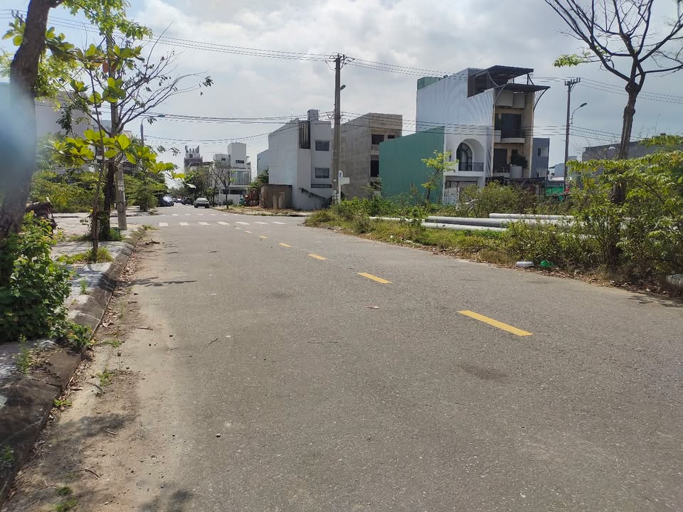 Căn hộ Nam Hòa Xuân 100m² giá 5 tỷ - Bàn giao ngay