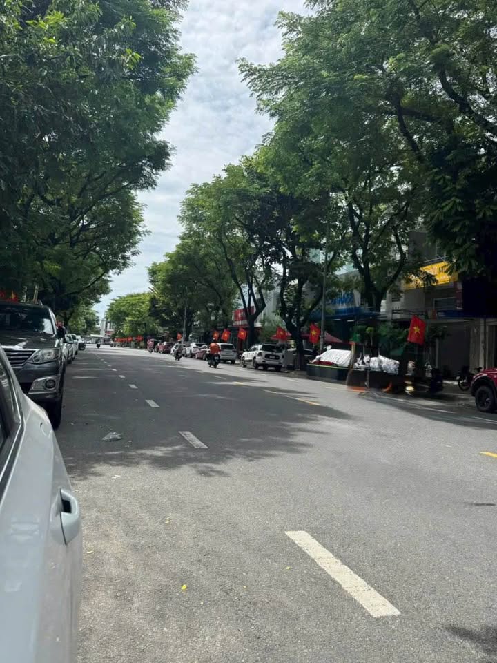 Nhà Riêng Đường Dã Tượng, Mỹ An 77.5m² - Ô tô vào tận nhà!