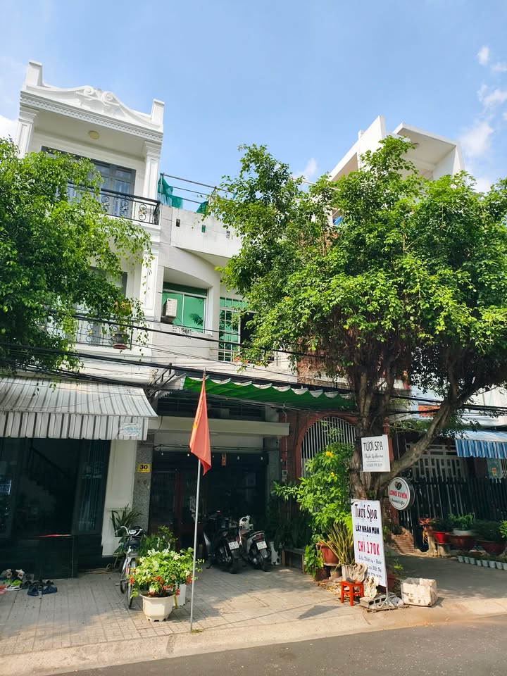 Nhà Mặt Tiền Nguyễn An Ninh, Long Xuyên - 3 Tỷ 2, 3PN, KD Sầm Uất