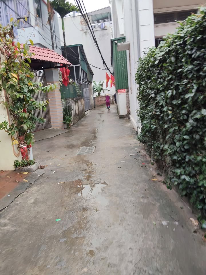 Bán đất Phường Phúc Lợi, Long Biên 31m² - Ngõ rộng, ô tô gần, giá 5.2 tỷ