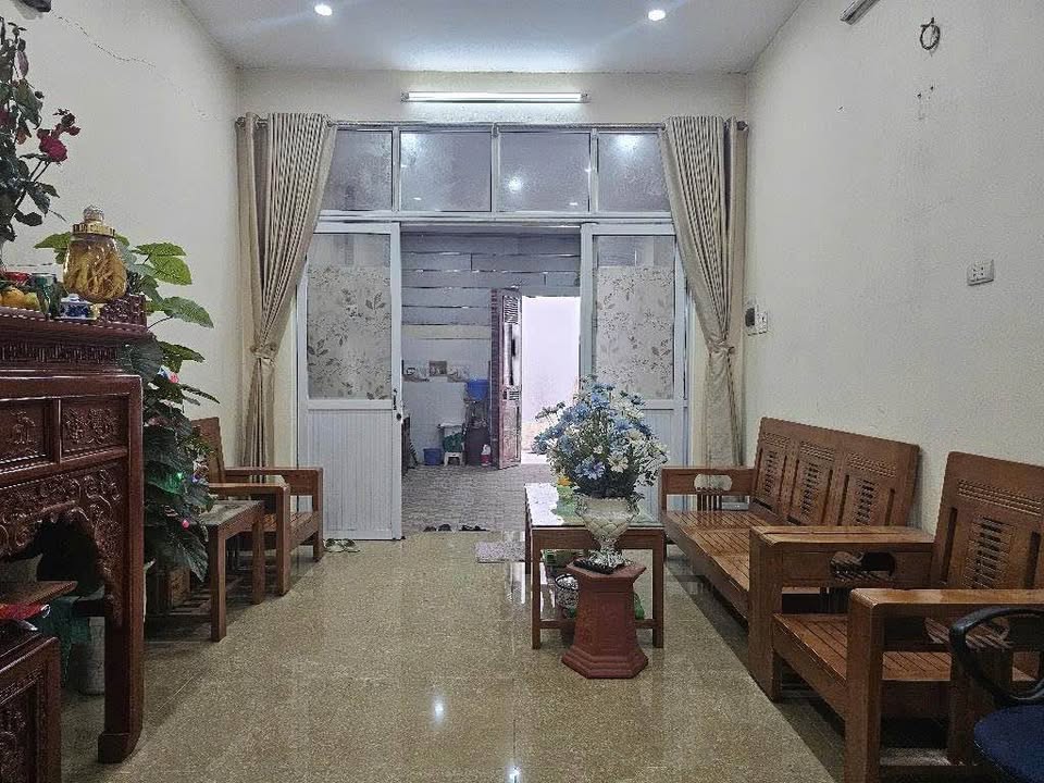 Nhà riêng KĐT Việt Hưng 73m² giá nhỉnh 12 tỷ - Sẵn sàng ở ngay!