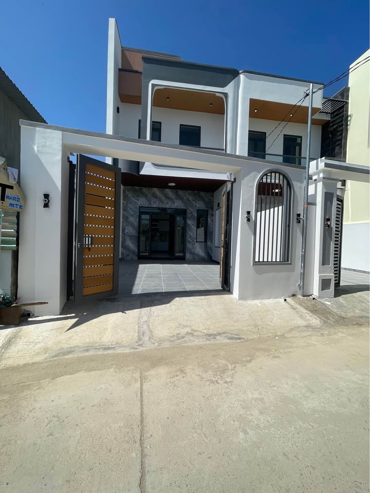 Nhà Lầu Diên Điền, Thuận Bắc 1.879 tỷ - Ô tô vào tận nhà!