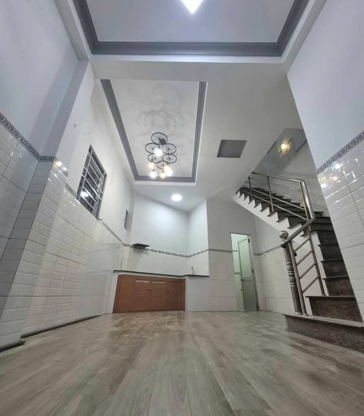 Nhà Mặt Tiền Lê Lợi Hóc Môn 28m² - 3.1 Tỷ, Sổ Hồng