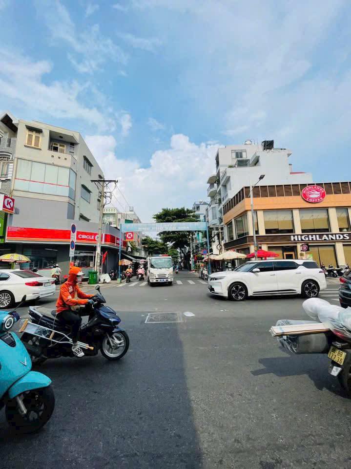 Đất nền Quận 8 - 88m² Dương Bá Trạc, Tặng GPXD 3 tầng, full thổ cư