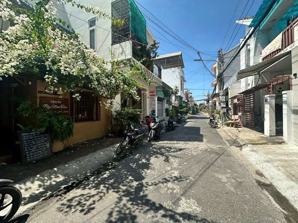 Cho thuê nhà nguyên căn mặt tiền Tôn Đức Thắng, Phan Thiết - 80m², 4 Triệu/Tháng