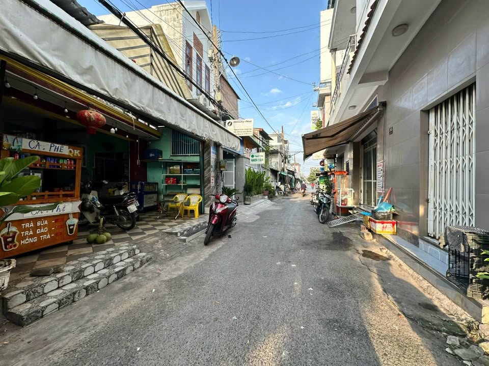 Cho thuê mặt bằng kinh doanh mặt tiền Phan Thiết, 50m², giá 2.5 triệu/tháng