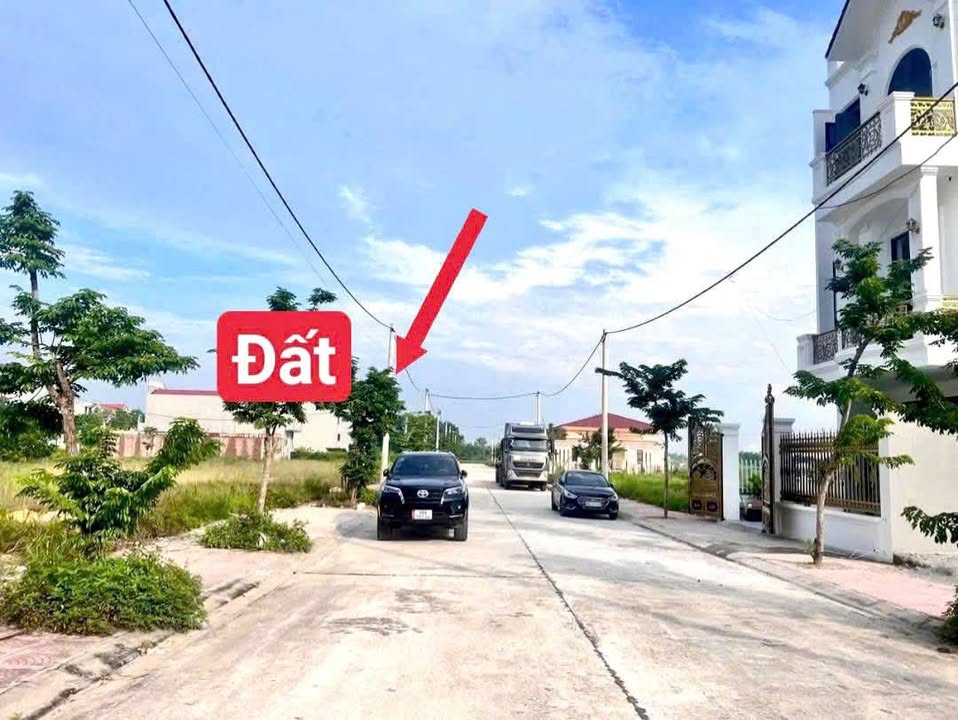 Đất đấu giá Tam Đảo 100m² - Sổ hồng sẵn, gần chợ, hướng Tây Nam