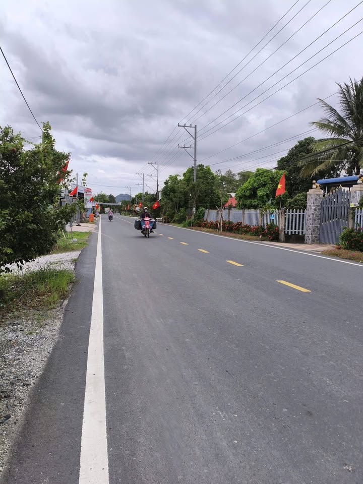 Đất Vàng TL943 Long Xuyên 267m² Sổ Hồng Full Thổ Cư - Giá 1.8 Tỷ