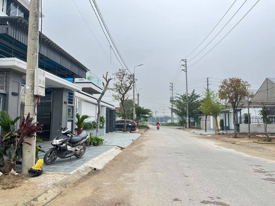 Bán Đất Đầu Ve 2 Mặt Tiền 108.5m² Tại Trung Tâm Nghi Sơn - Giá 2 Tỷ