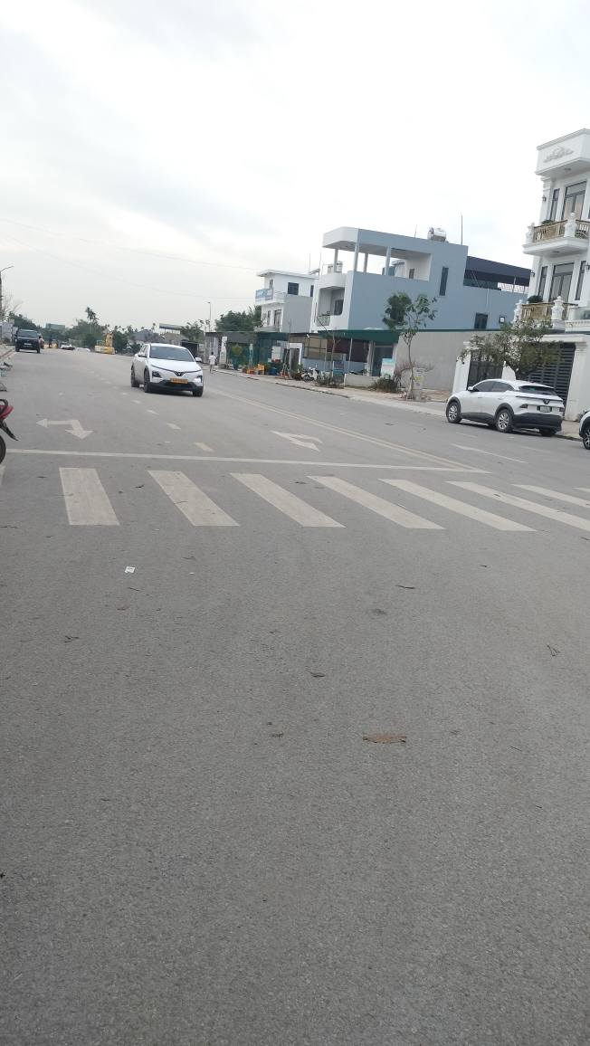 Bán Đất Nền Phường Phương Đông, Uông Bí 180m² - Giá 900 Triệu