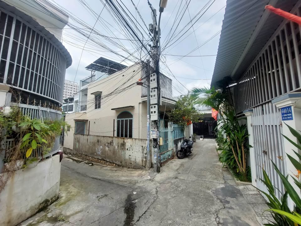 Bán đất tặng nhà góc 2 mặt tiền Lê Hồng Phong, Nha Trang - 53.3m²