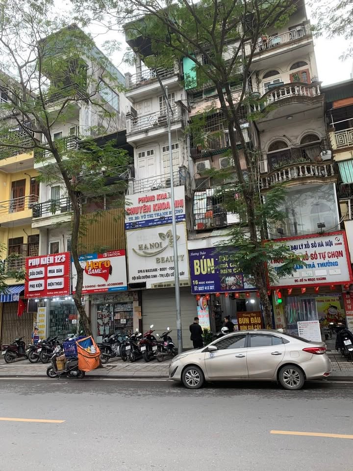 Nhà Phố Ngọc Khánh 40m² - Kinh Doanh Sầm Uất, Giá 20 Triệu/Tháng
