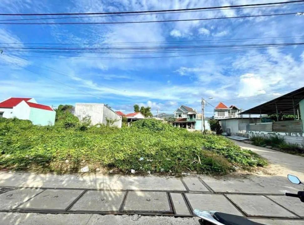 Đất Nền Lô Góc Mặt Tiền Đường Xây Dựng, Diên Khánh - 132.3m², Sổ Hồng