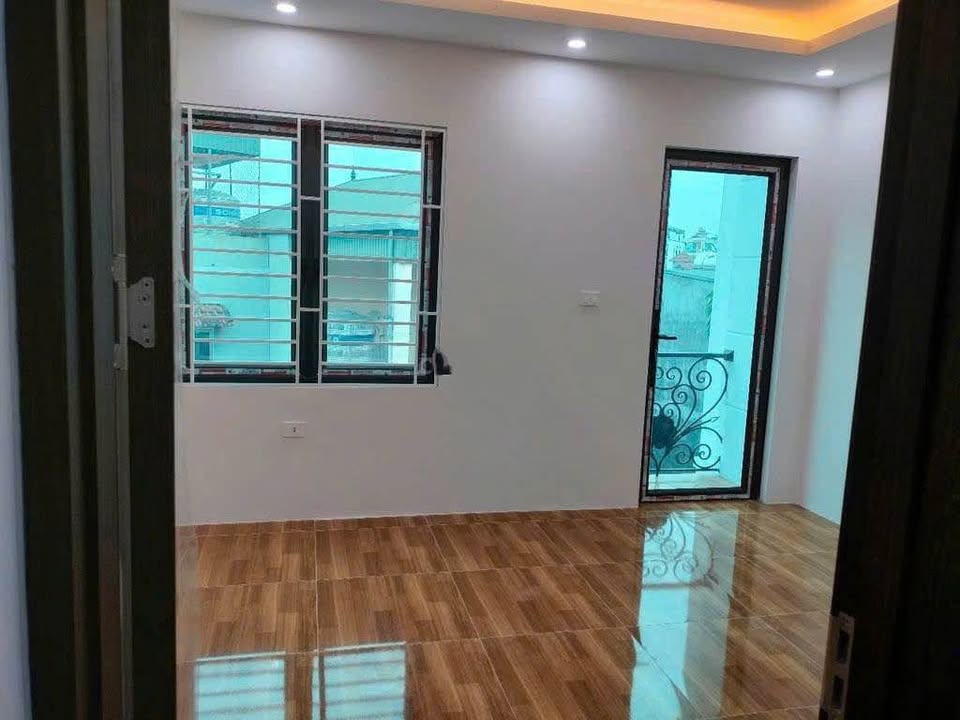 Nhà nguyên căn Di Trạch, Hoài Đức 9.5 triệu - Full nội thất, sẵn sàng ở!