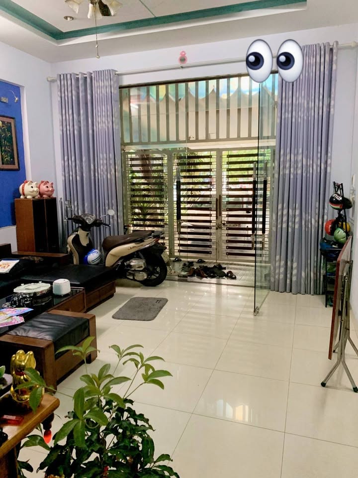 Nhà Mặt Tiền Kinh Doanh 102m² - Giảm Sốc 250 Triệu Tại Hải Châu, Đà Nẵng