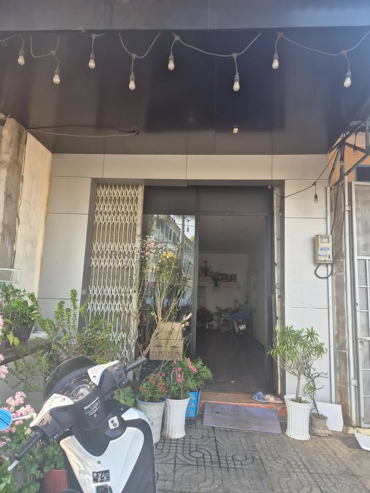 Nhà phố Đường Wừu Pleiku 123m² - Mặt tiền kinh doanh đắc địa!