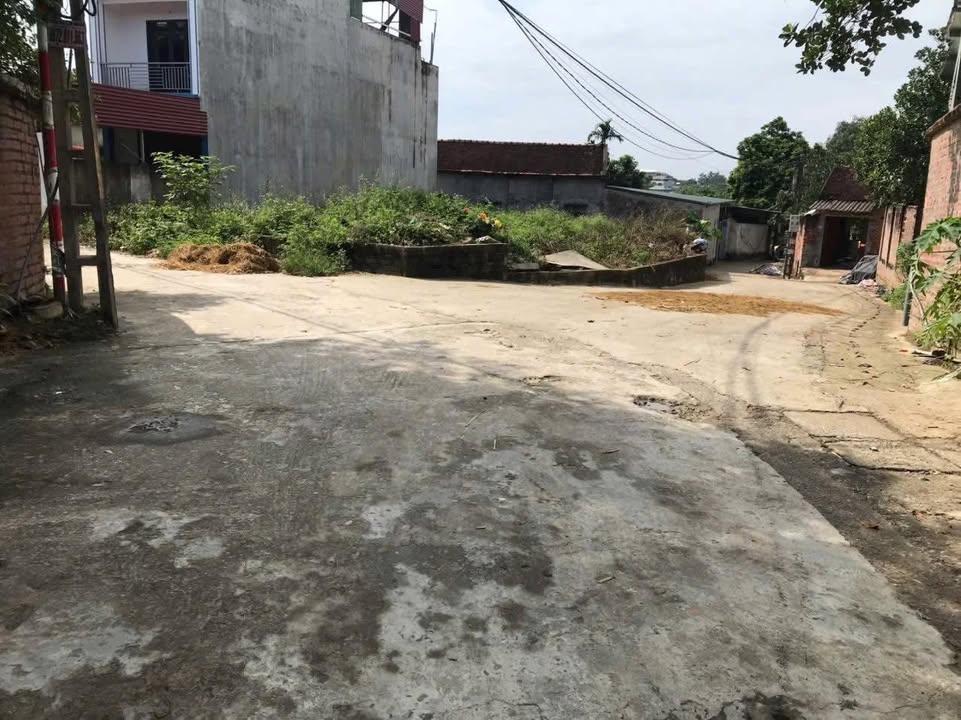 Đất Nền Lô Góc 112m² Cần Kiệm, Thạch Thất - Sổ Đỏ Vuông Vắn, Giá Tốt Đầu Năm