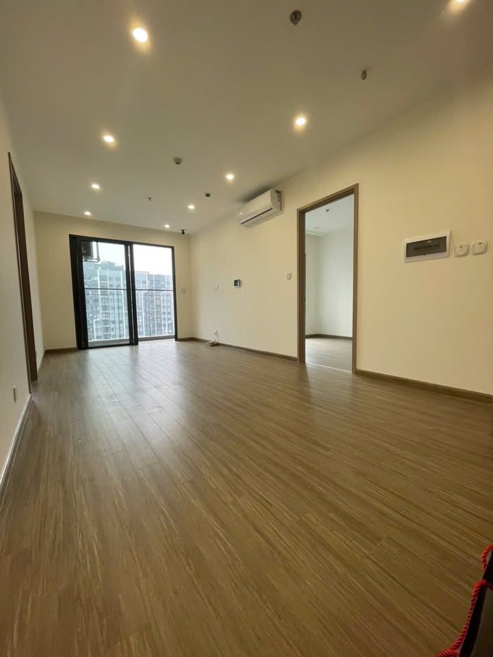 Cho thuê căn hộ 2PN Vinhomes Smart City, 64m², view bể bơi - Giá 9 triệu