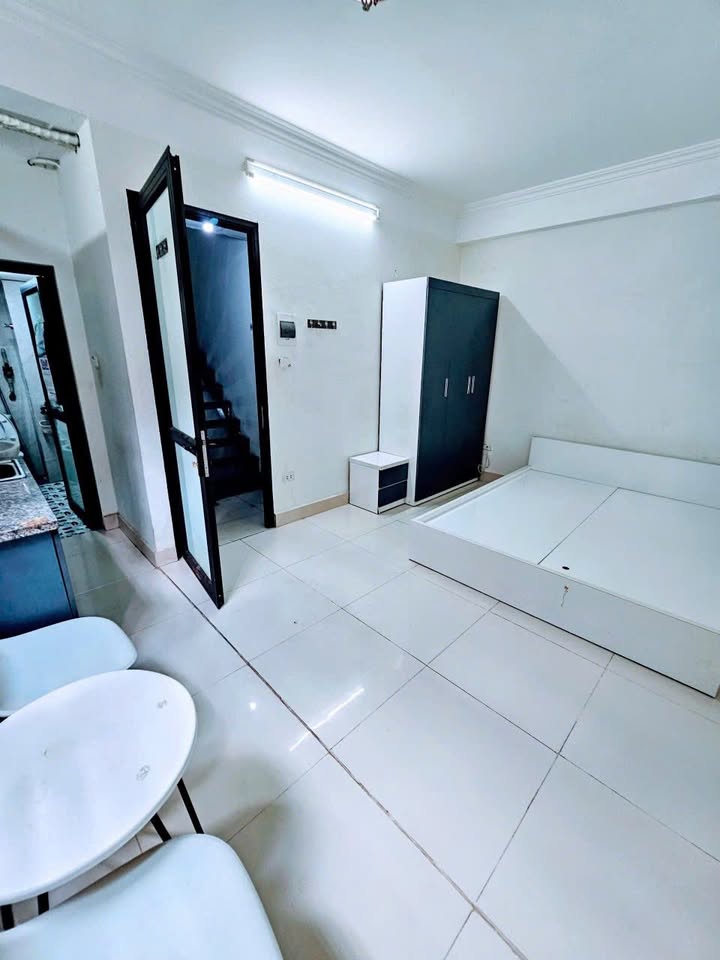 Thuê phòng trọ Cầu Giấy 3.8 triệu - Full đồ, nuôi pet thoải mái