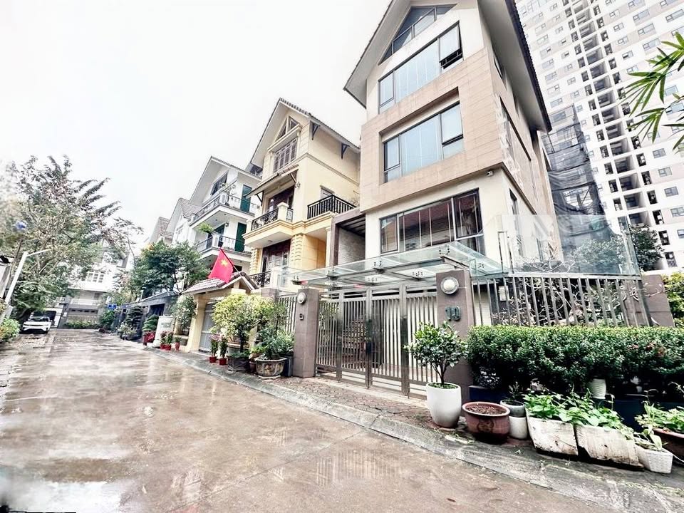 Biệt thự sân vườn Packexim 2 Tây Hồ 193m² - Vị trí đắc địa, giới tinh hoa!