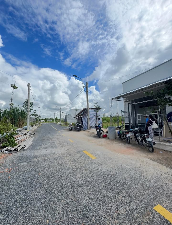 Đất Tái Định Cư Ngã Sáu 85m² - Sổ Hồng Sẵn, Giá 899 Triệu