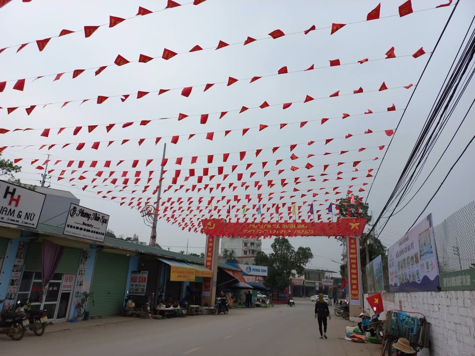 Shophouse Xã Suối Hai Ba Vì 200m² - Mặt tiền kinh doanh 4 tỷ!