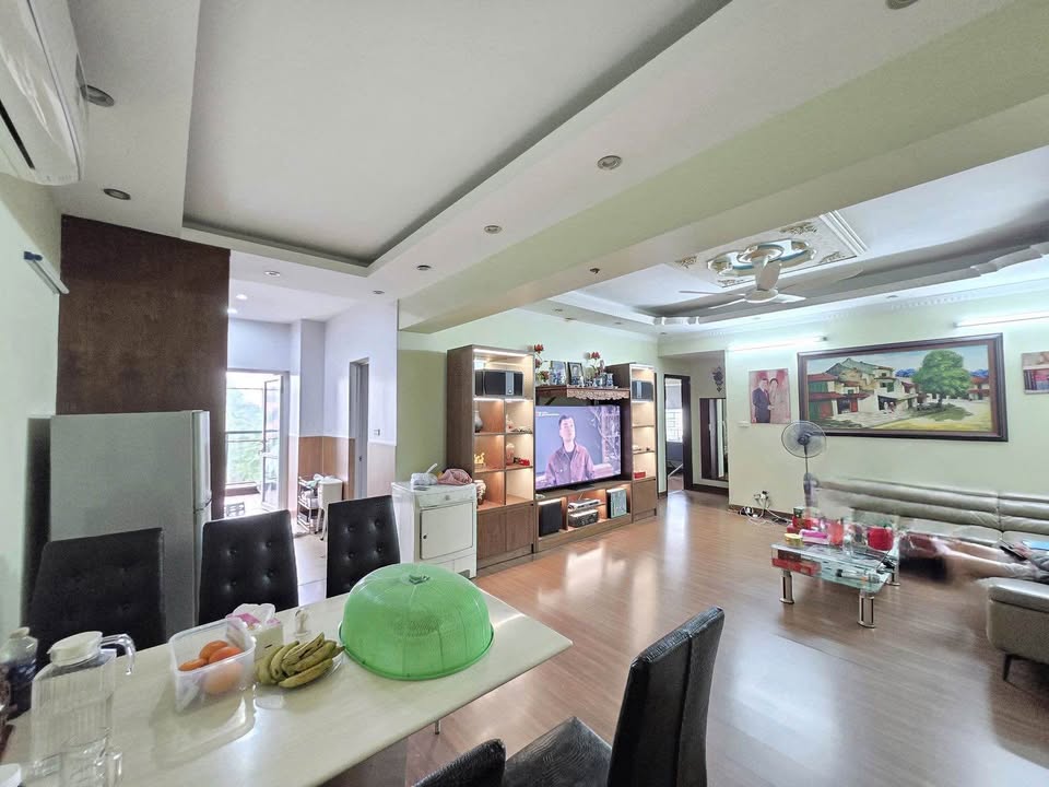 Bán Căn Hộ CT5 Mỹ Đình 94m² - Căn Góc 3 Ngủ - View Đẹp Bàn Giao Ngay!