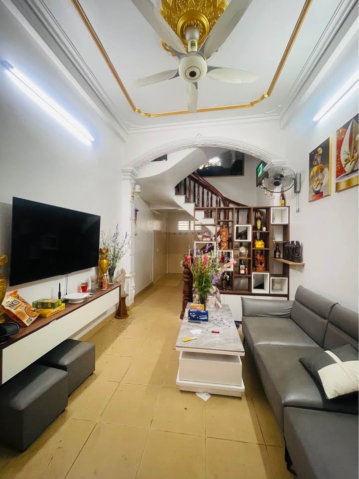 Cho Thuê Nhà 3PN Lê Đại Hành, HP - Full Nội Thất, Ô Tô Vào Ngõ - 6 Triệu/Tháng