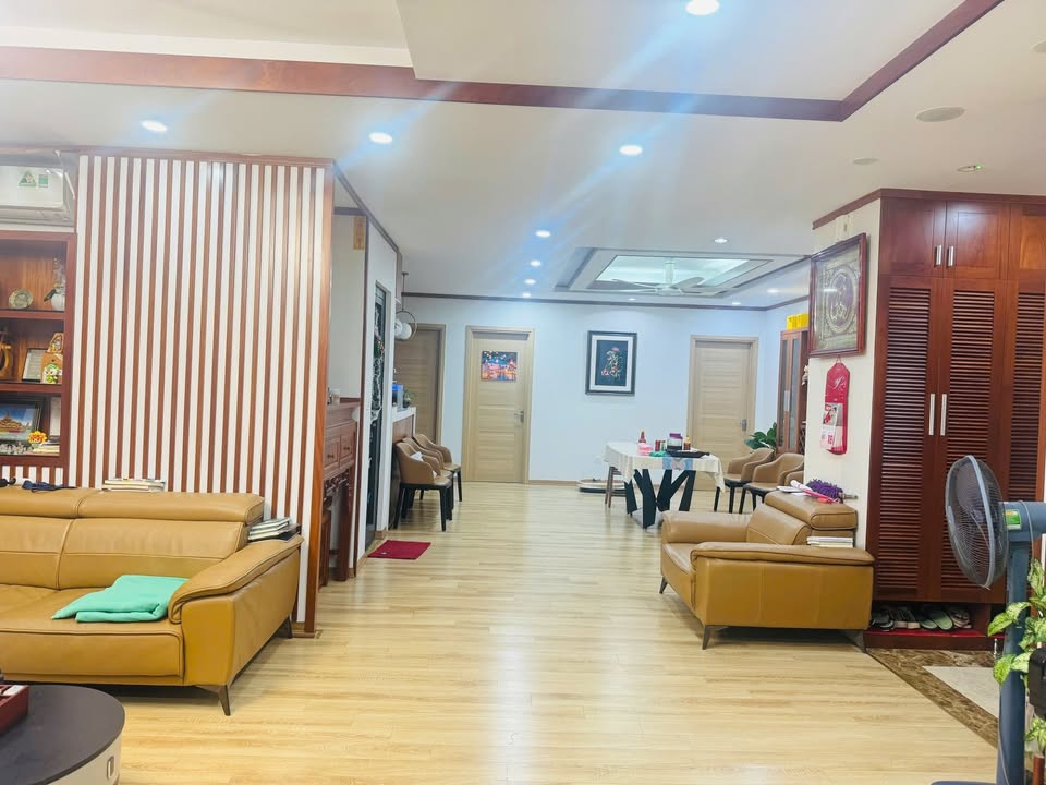 Căn hộ Pico 109.4m² Xuân Thủy - Căn góc, full nội thất!