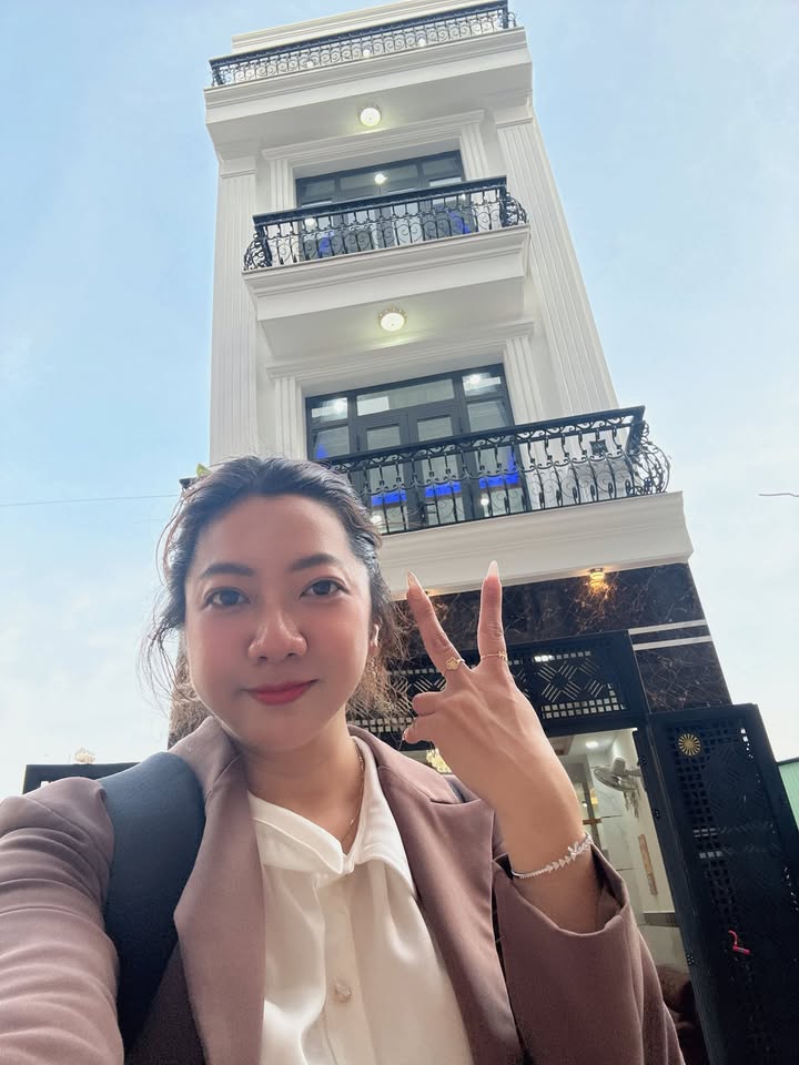 Bán nhà phố Lê Văn Quới Bình Tân 224m² hơn 6 tỷ - Ô tô đỗ cửa!