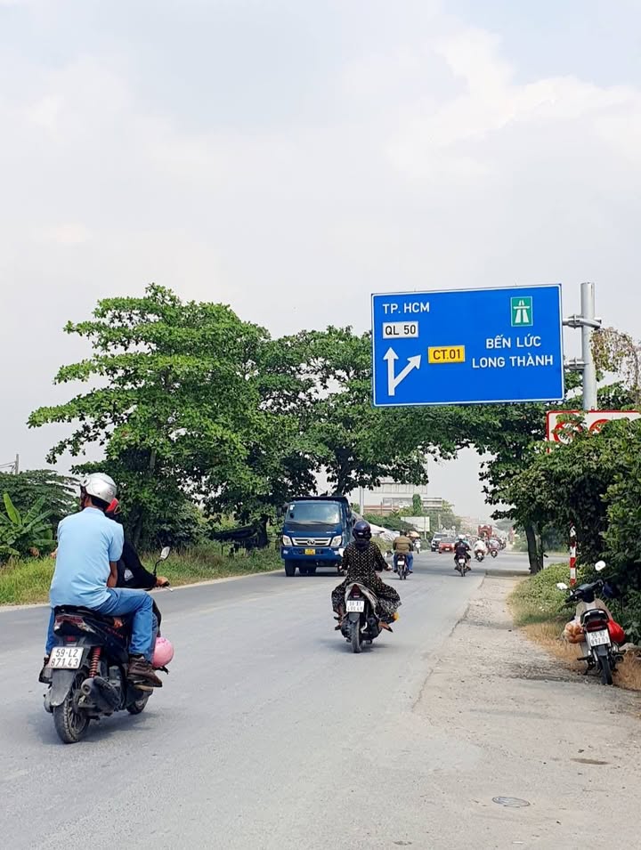 Nhà riêng Bình Chánh 60m² chỉ 1 tỷ - Vị trí đẹp, ô tô đỗ cửa!