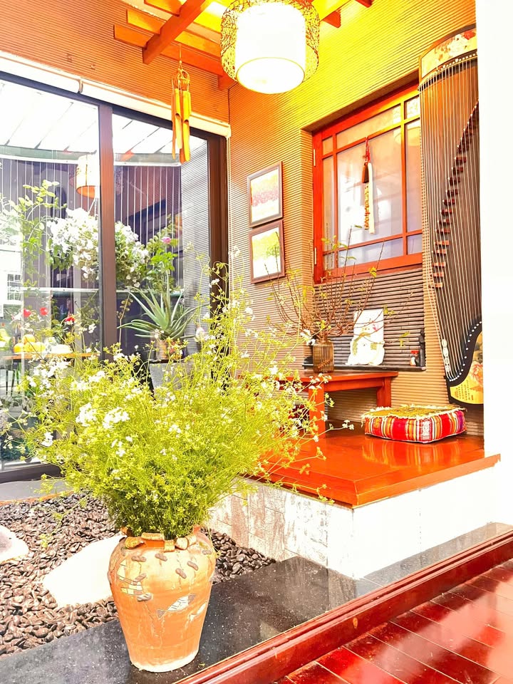 Chung cư Nguyễn Chí Thanh 127m² 2PN - Sổ đỏ, Full nội thất, Sẵn sàng ở ngay!