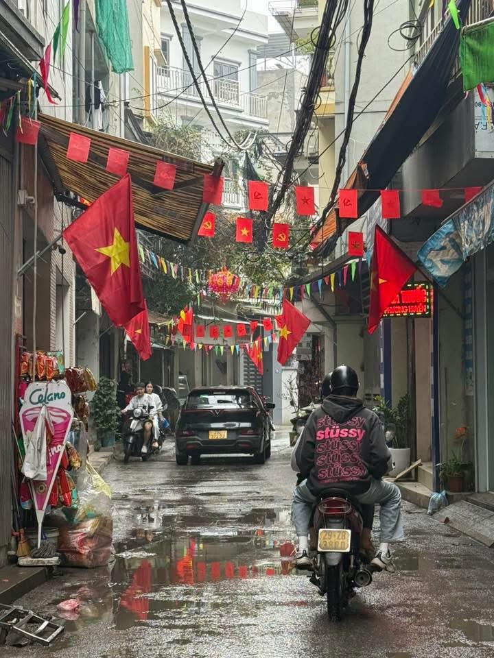 Nhà Phố Cầu Diễn 45m² 12 Tỷ - Mặt Tiền Kinh Doanh Sầm Uất!