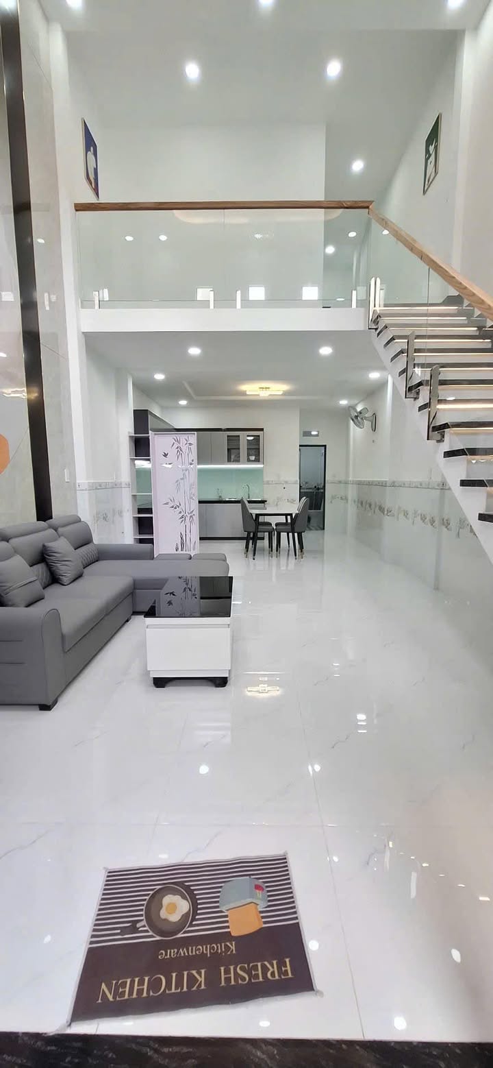 Nhà Sổ Hồng Riêng Quận 12 - 55m² Giá 3.85 Tỷ, Gần Chợ Thiếc