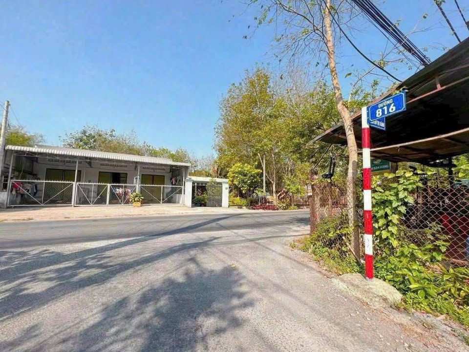 Nhà riêng Củ Chi 210m² giá 2.75 tỷ - Ô tô vào tận nhà!