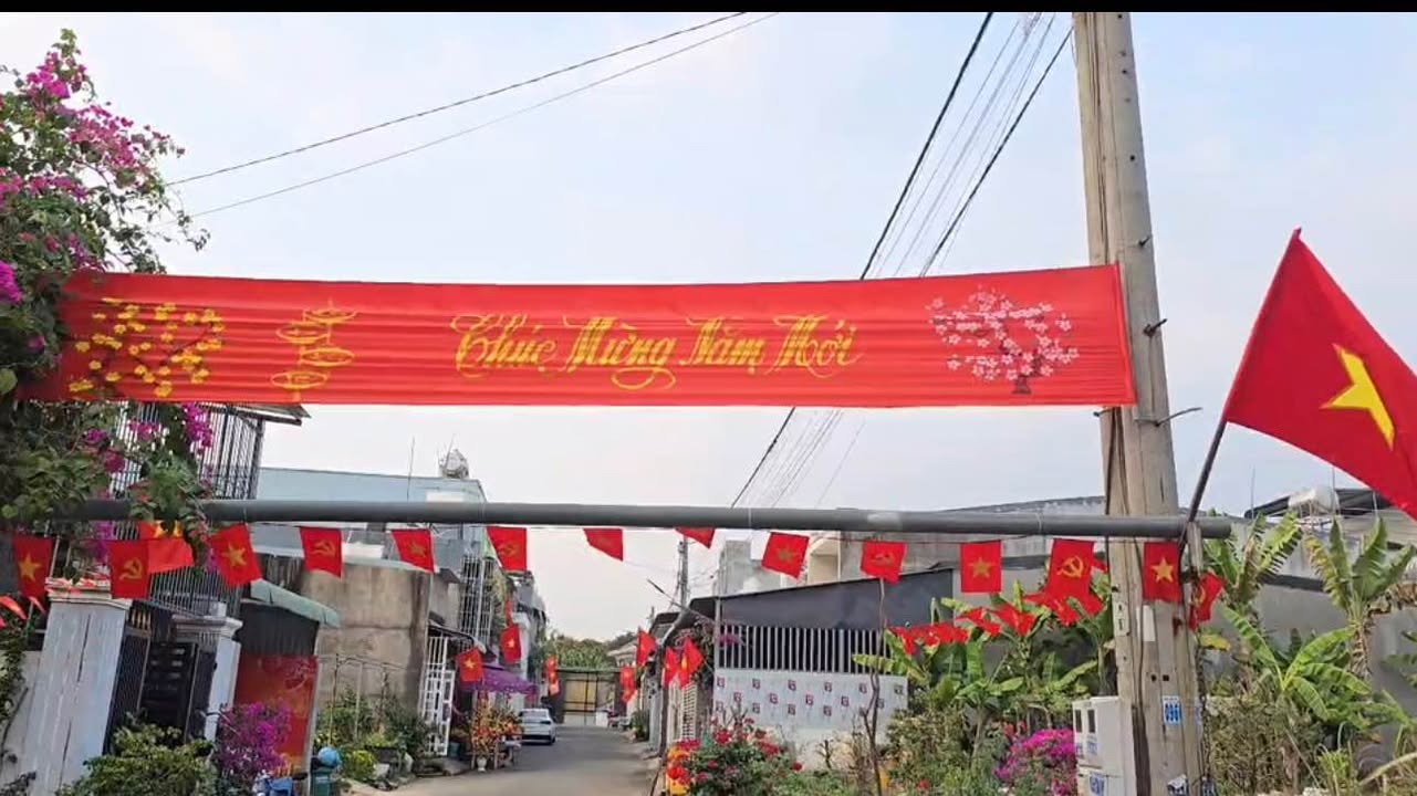 Nhà lầu Suối Đá, Đồng Xoài 95m² giá 2 tỷ - Ô tô vào tận nhà!