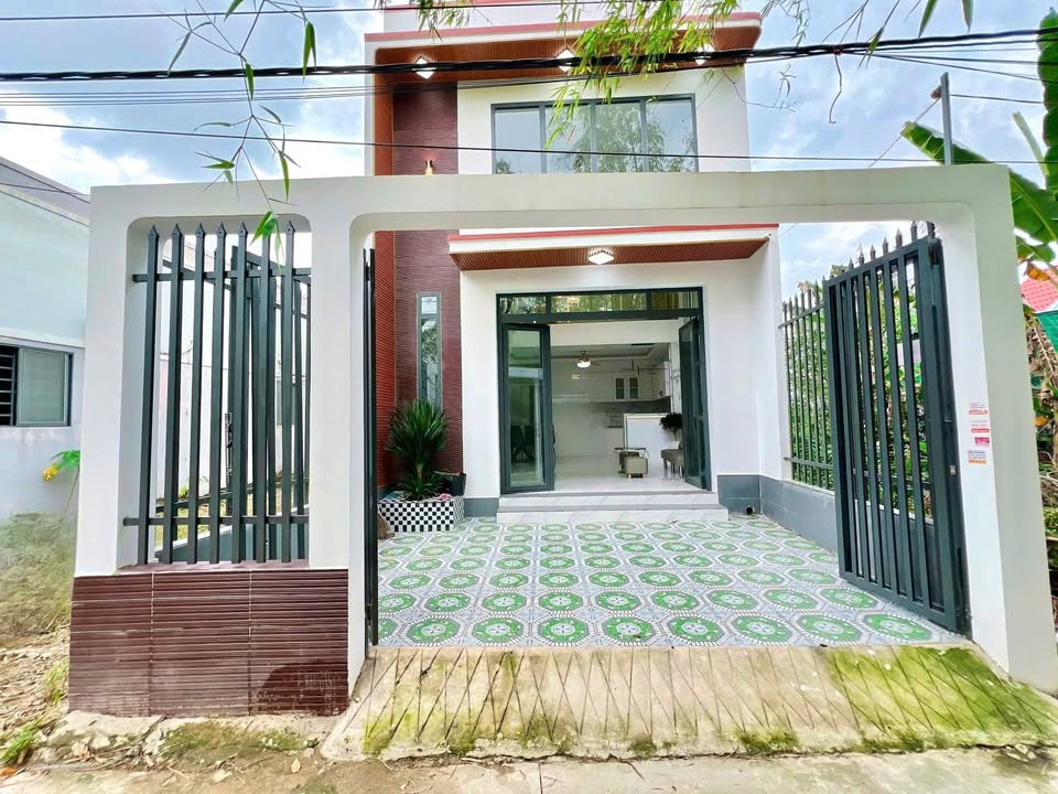 Nhà riêng Cần Giuộc 75m² giá 1.95 tỷ - Sẵn sàng ở ngay!