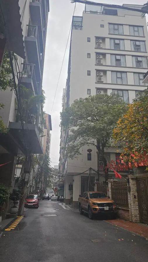 Bán Đất Vàng Kim Mã 171m² - Tặng Nhà 4 Tầng, MT 11m, Ô Tô Tránh, 85.5 Tỷ