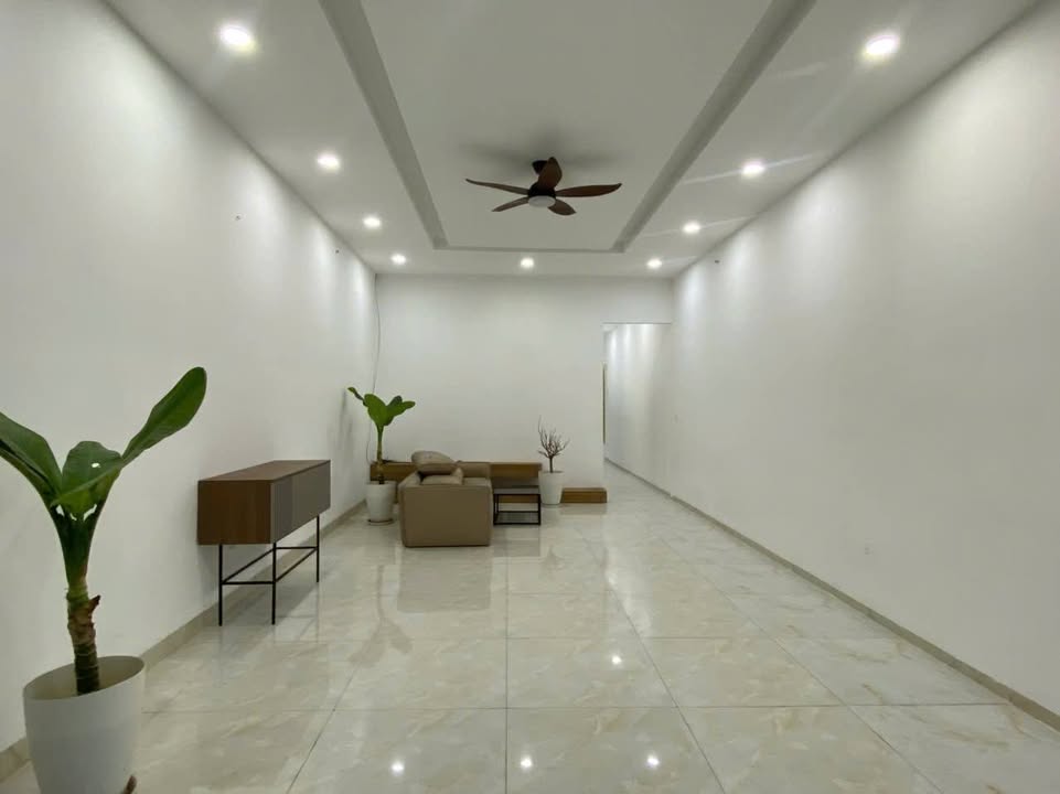 Nhà Cấp 4 Mặt Tiền CMT8, Điện Bàn - 90m², 2PN, Full Nội Thất Giá 16 Triệu