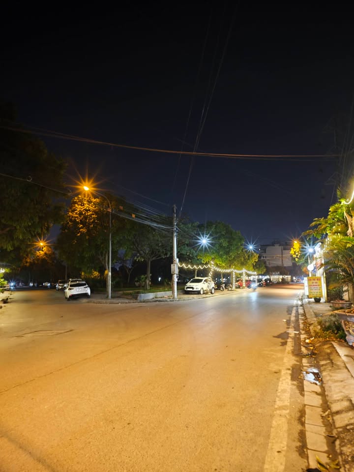 Bán nhà KĐT Nguyễn Công Trứ 75m² giá 3.1 tỷ - Thiết kế hiện đại, chờ thang máy!