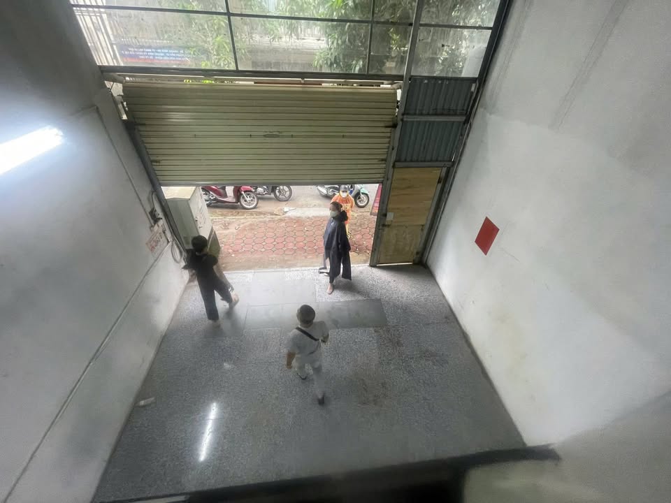 Kho xưởng Tây Nam Linh Đàm 65m² - Đường lớn container thoải!