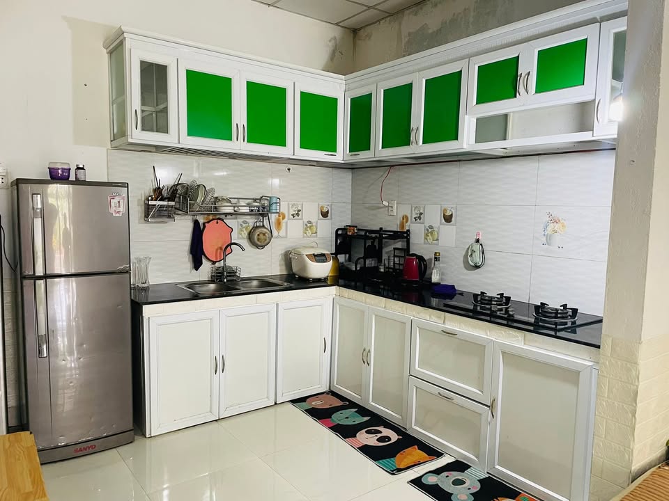 Cho thuê nhà 1PN full nội thất, hẻm ô tô Nguyễn Văn Trỗi, Quảng Ngãi