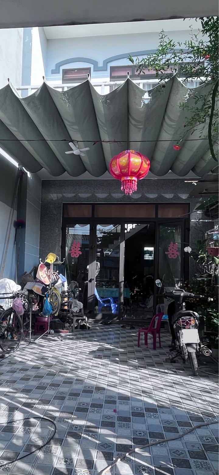 Nhà riêng TP. Quảng Ngãi 125m² - Ô tô vào tận nhà, giá 2.8 tỷ!