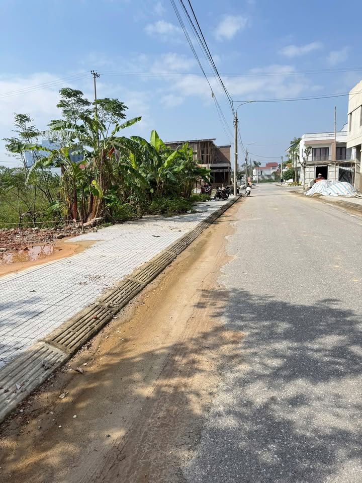 Đất QH Hà Tĩnh 164m² - Trung Tâm TP, Đường 12m, Giá 3 Tỷ