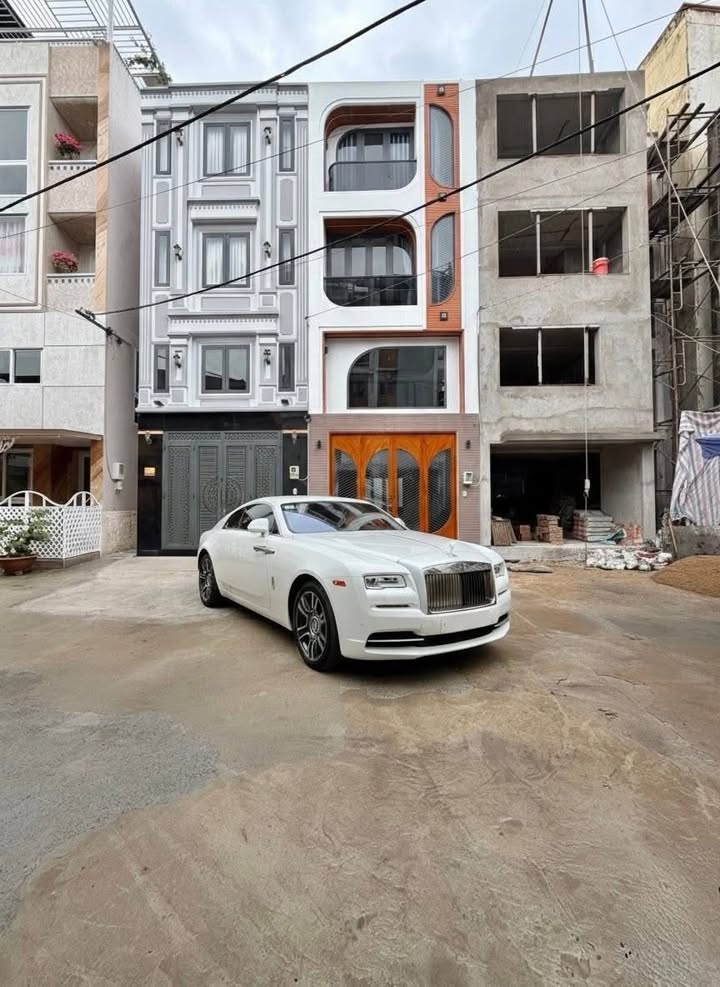 Nhà 5 Tầng Lê Quang Định, Bình Thạnh - 52m², Sân Ô Tô, Full Nội Thất, 10.5 Tỷ