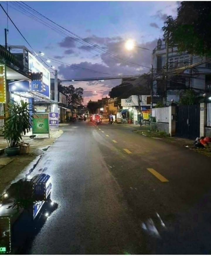 Nhà 1 Trệt 1 Lầu Kèm 8 Phòng Trọ Đường 8m, Biên Hòa - 7.5 Tỷ